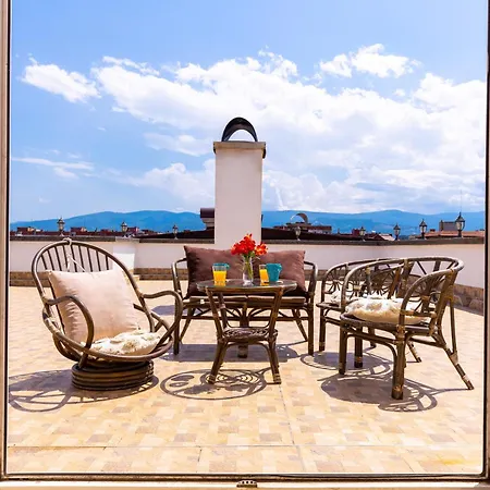 Roof Terrace Maisonette Appartement *